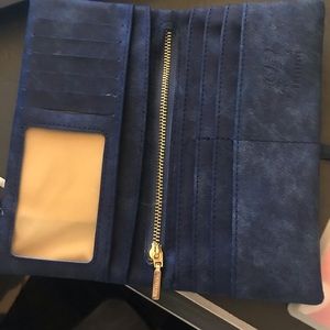 Prettyzys Nubuck Leather Wallet